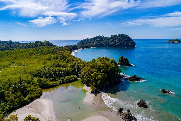 Private transport Monteverde to Manuel Antonio - Photo 1 of 6